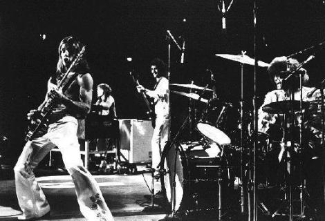 Fotos antolgicas do rock'n'roll - Pgina 2 Grand-funk-railroad-live-pic1